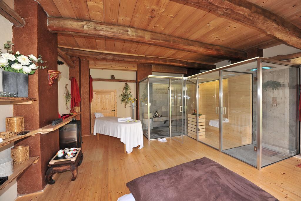 La Madernassa Resort - Casalora Dimora Storica Di Charme Guarene Zewnętrze zdjęcie